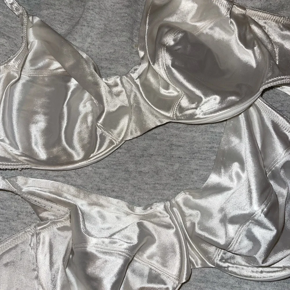 Second skin satin bra - Picture 3 of 5